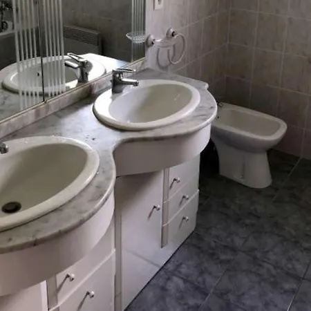 Panoramic Poolside *