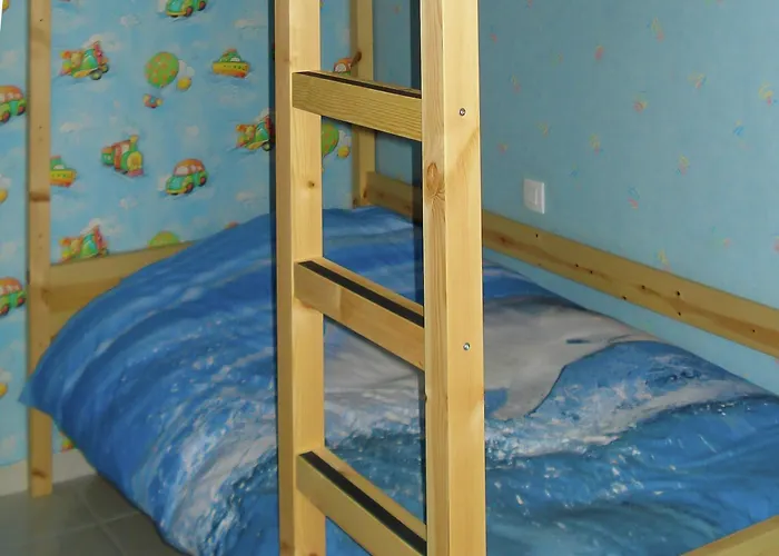 Panoramic Poolside *